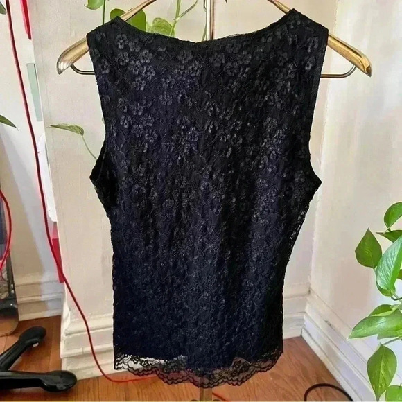 90s East 5th Black Lace Sleeveless Blouse - Medium - Picture 2 of 4